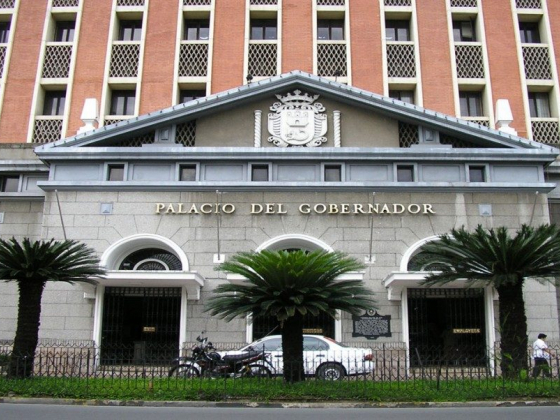 Petitioner in dismissed DQ case vs. Marcos files MR