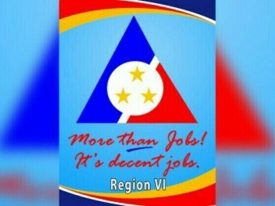 DOLE grants employment aid to 711 typhoon-hit Negrenses