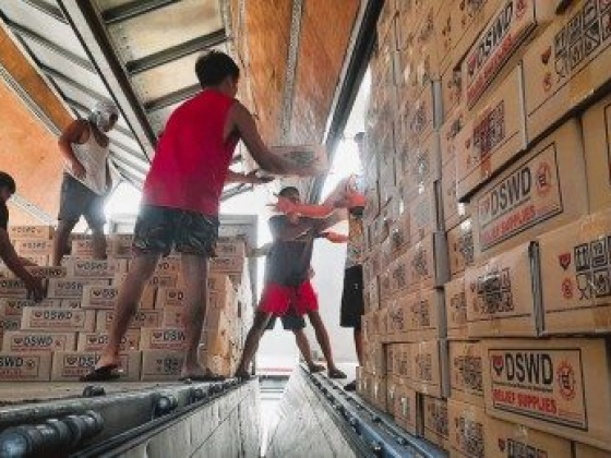 DSWD pours in more aid for Leyte landslide victims