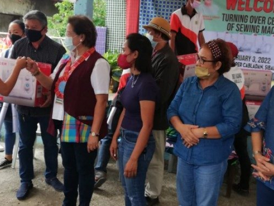 46 women in ELCAC convergence area receive livelihood assistance