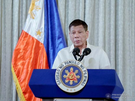 Duterte honors Pinoys who keep Edsa legacy alive