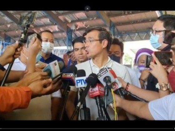 Isko Moreno vows to continue train, road projects in Bicol