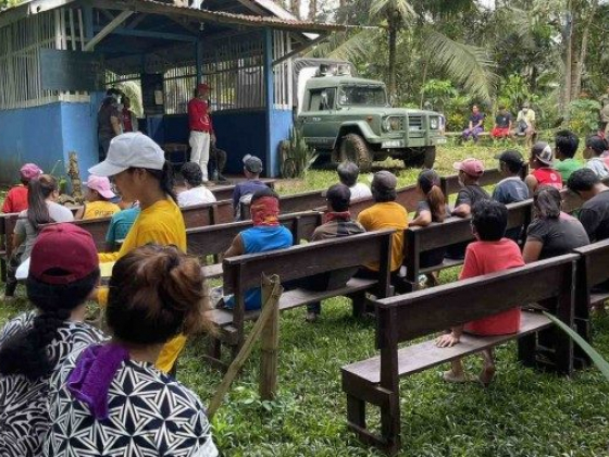 Over 300 MisOr villagers return home after Army-NPA clash