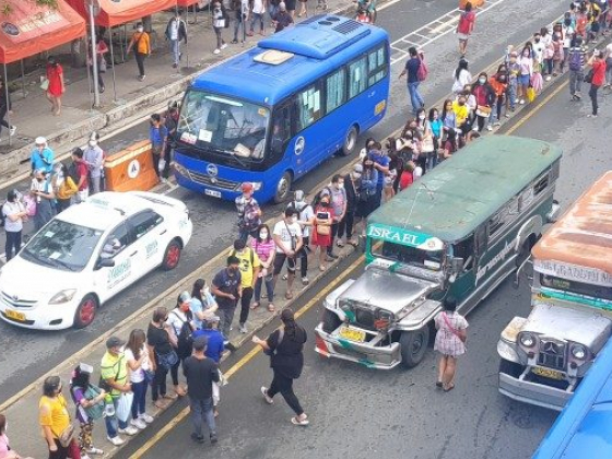 Lawmakers laud provisional fare hike