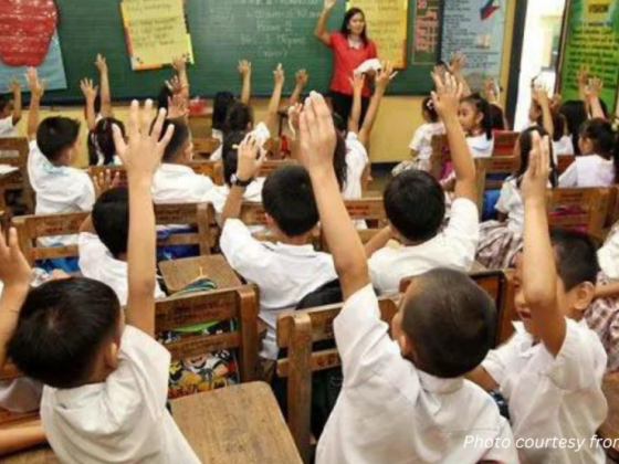 Solon wants opening of school year back to June