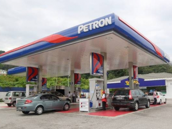 Ang willing to sell Petron back to gov’t
